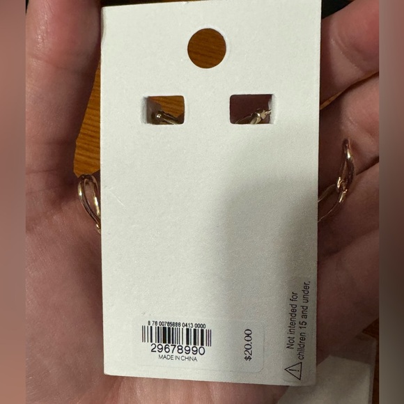 Express Half Hoop Earrings with Oval Pattern - Picture 5 of 5